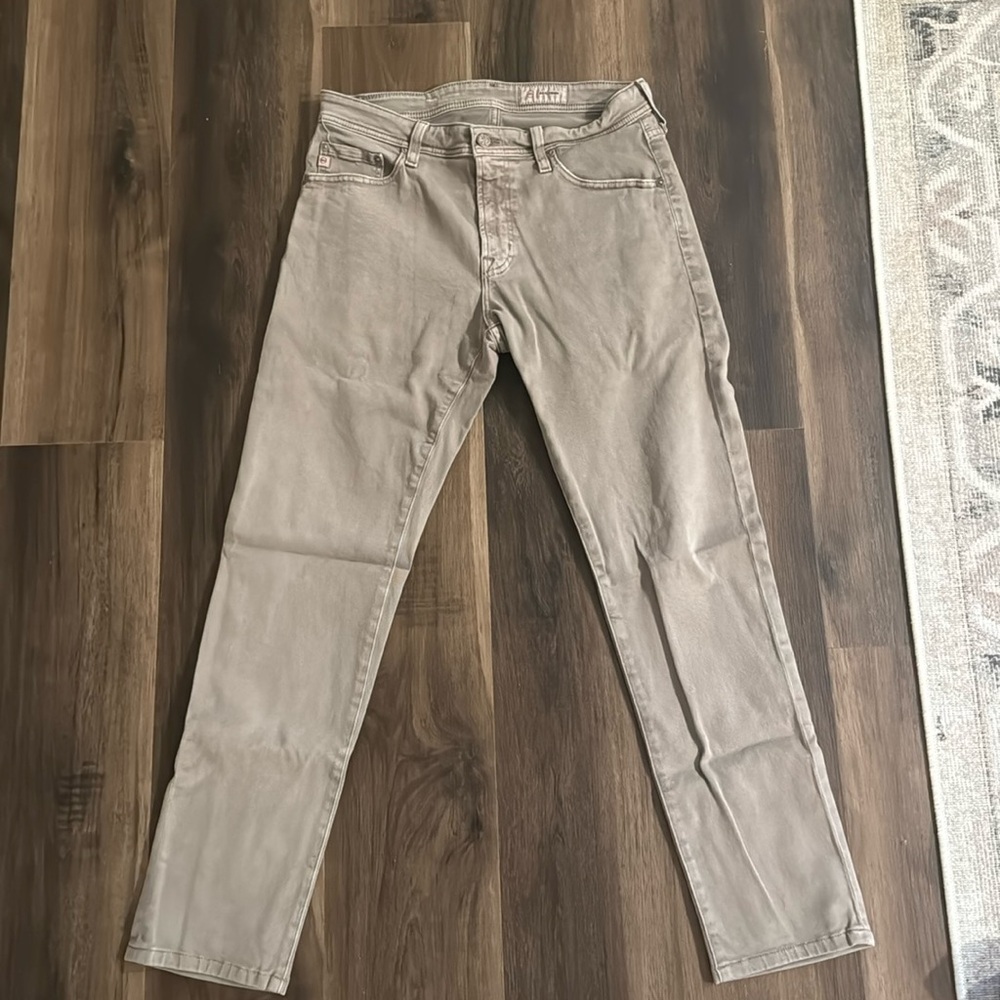 AG Tellis Modern Slim Denim, size 32 waist